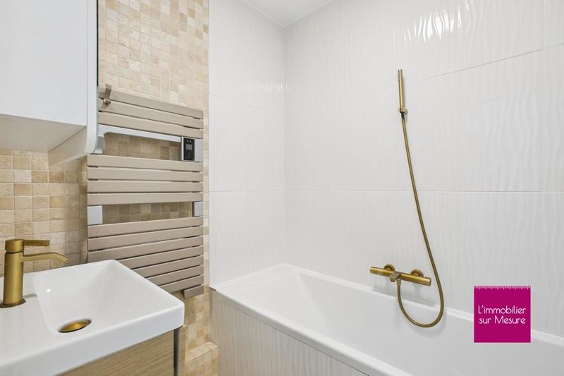 Appartement - 105 m² - 4 pièces