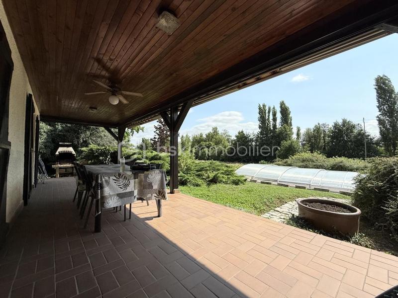 Maison - 230 m² - 4 pièces