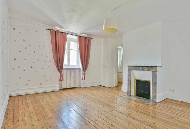 Appartement - 101 m² - 4 pièces