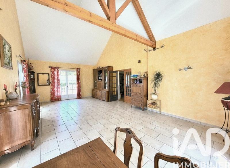 Maison - 199 m² - 10 pièces
