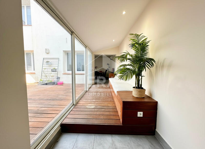 Villa - 290 m² - 9 pièces