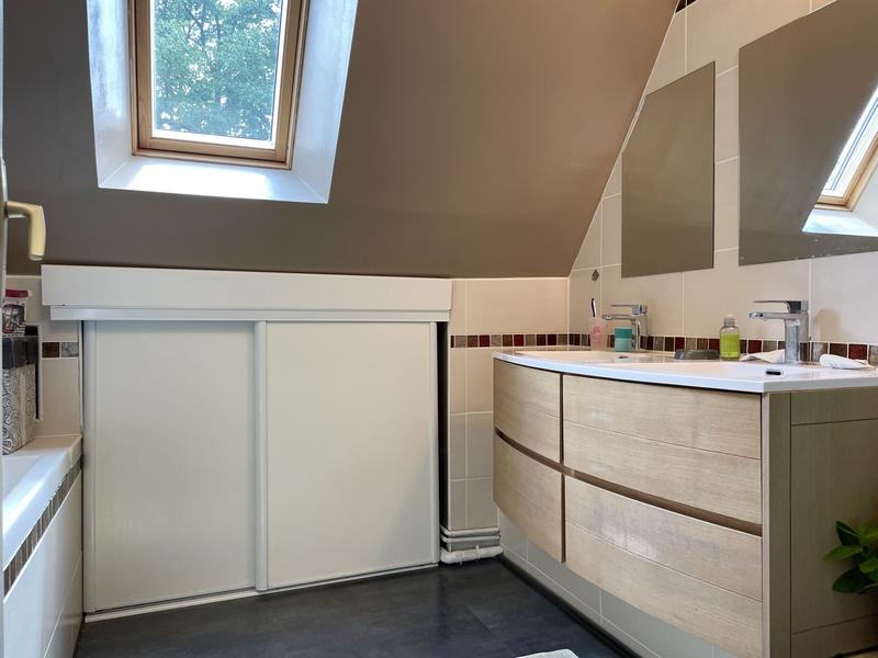 Maison - 188 m² - 9 pièces