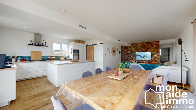 Maison - 104 m² - 5 pièces