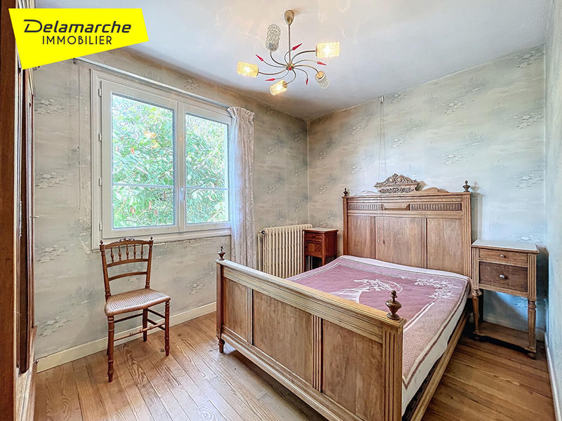 Maison - 204 m² - 8 pièces