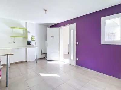 Local commercial - 85 m² - 3 pièces