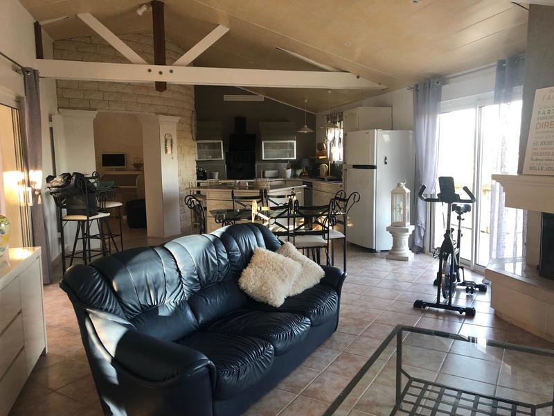 Maison - 209 m² - 7 pièces