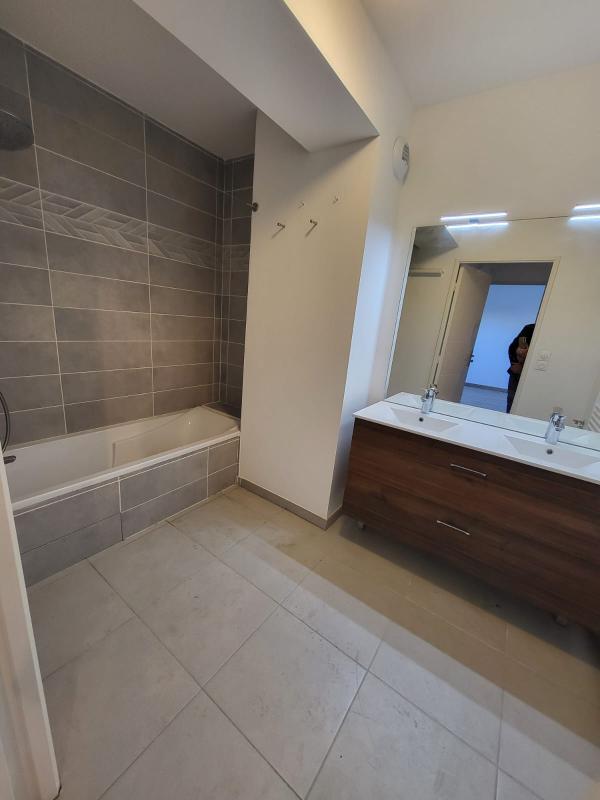 Appartement - 83 m² - 3 pièces