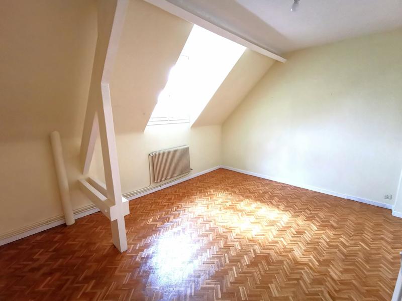 Maison - 170 m² - 7 pièces