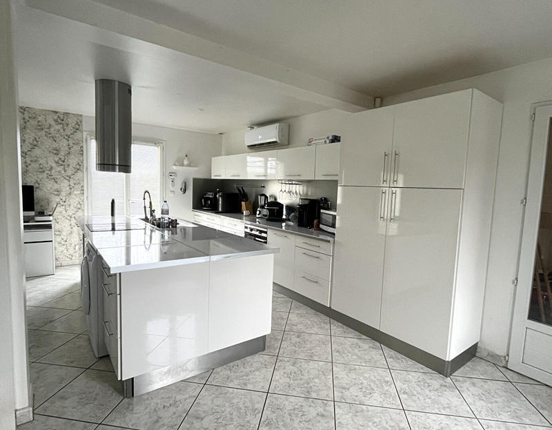 Maison - 160 m² - 6 pièces