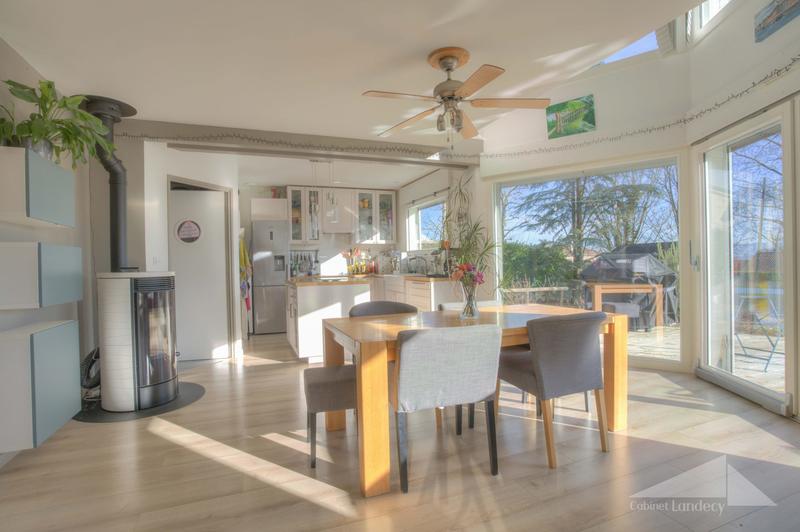 Maison contemporaine - 111 m² - 5 pièces