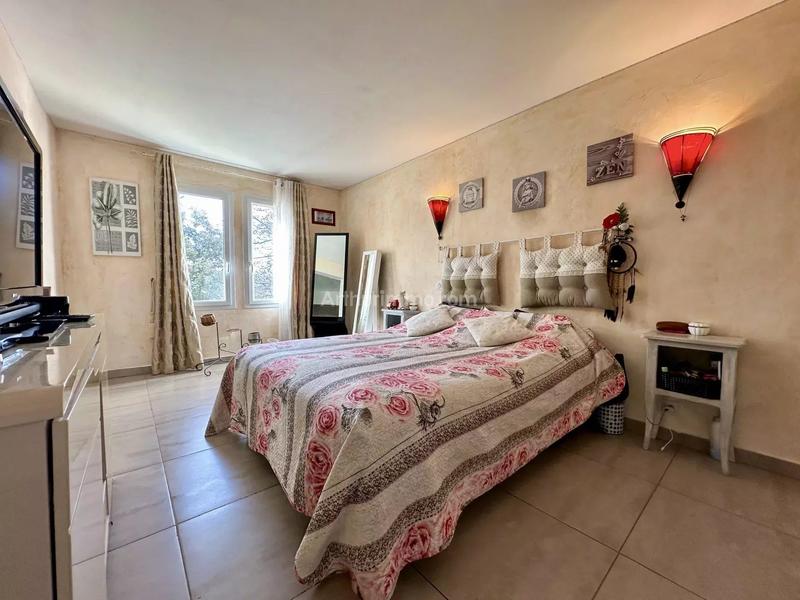 Maison - 197 m² - 5 pièces
