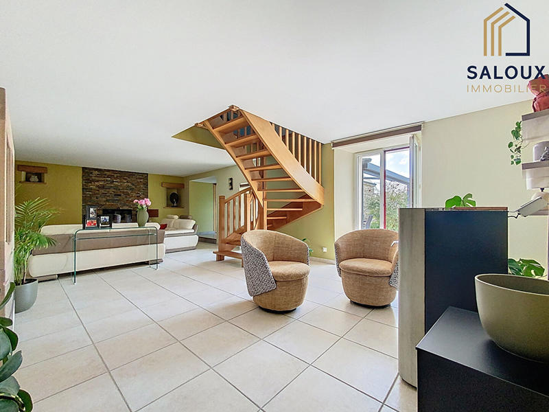 Maison - 128 m² - 4 pièces