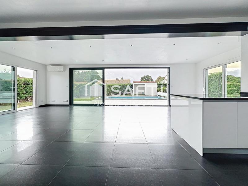 Maison - 135 m² - 5 pièces