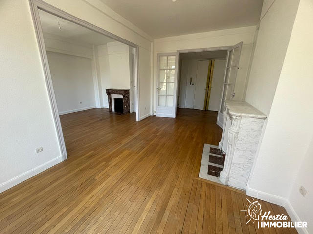 Appartement - 107 m² - 6 pièces