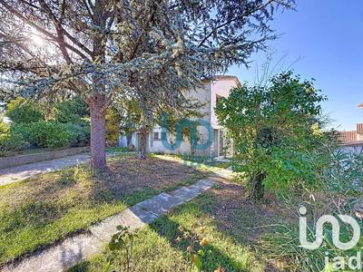 Maison - 93 m² - 5 pièces