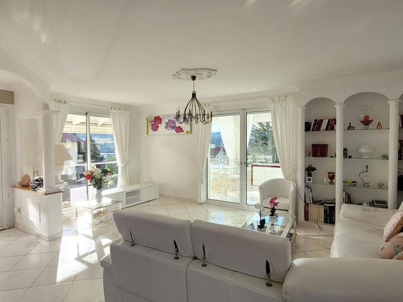 Maison - 190 m² - 7 pièces