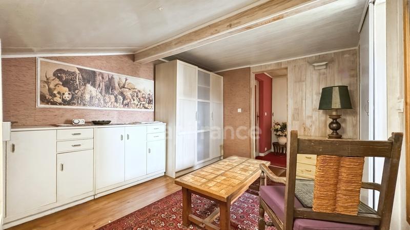 Maison - 146 m² - 9 pièces