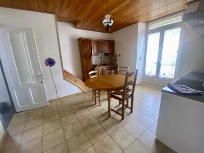 Maison - 123 m² - 10 pièces