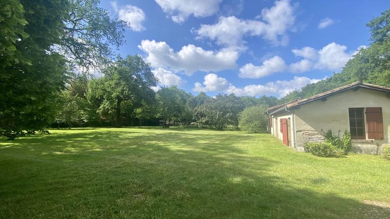 Maison - 350 m² - 7 pièces