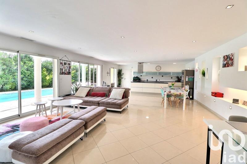 Maison - 140 m² - 5 pièces