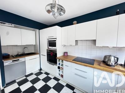 Appartement - 75 m² - 4 pièces