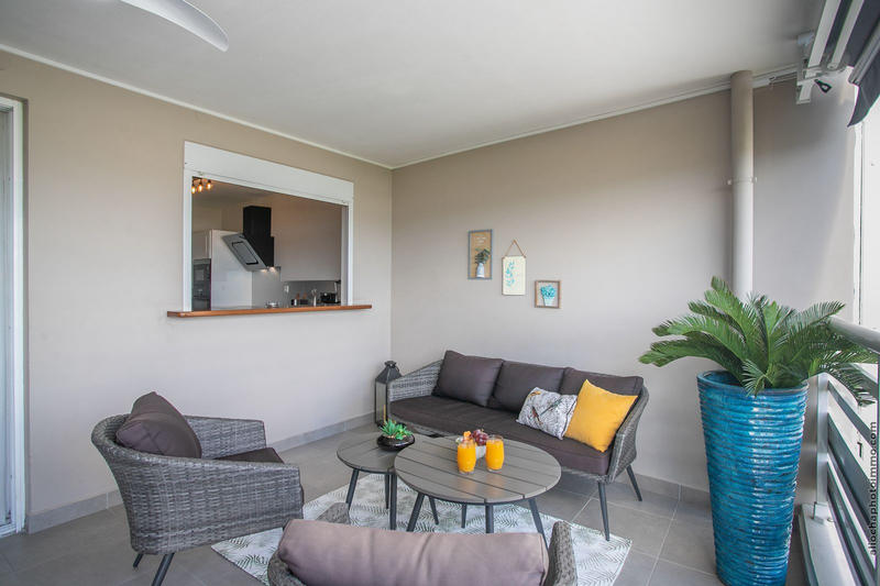 Appartement - 77 m² - 3 pièces