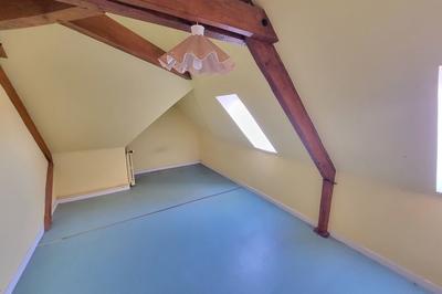 Maison bourgeoise - 175 m² - 1 pièce