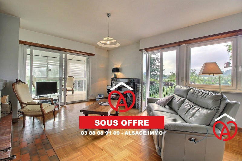 Maison - 216 m² - 8 pièces