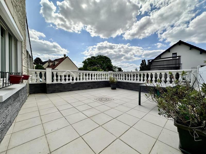 Maison - 150 m² - 6 pièces