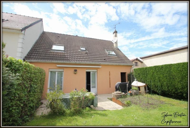 Maison - 98 m² - 6 pièces