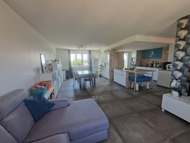 Maison - 134 m² - 6 pièces