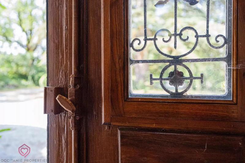 Maison de maîtres - 409 m² - 13 pièces