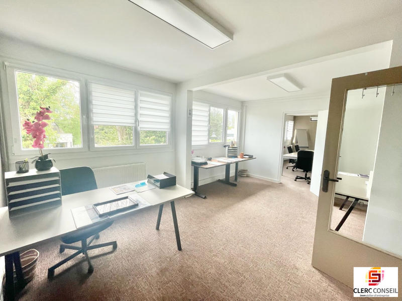 Bureau - 87 m²