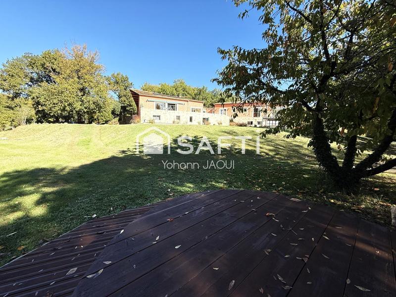 Maison - 570 m² - 14 pièces