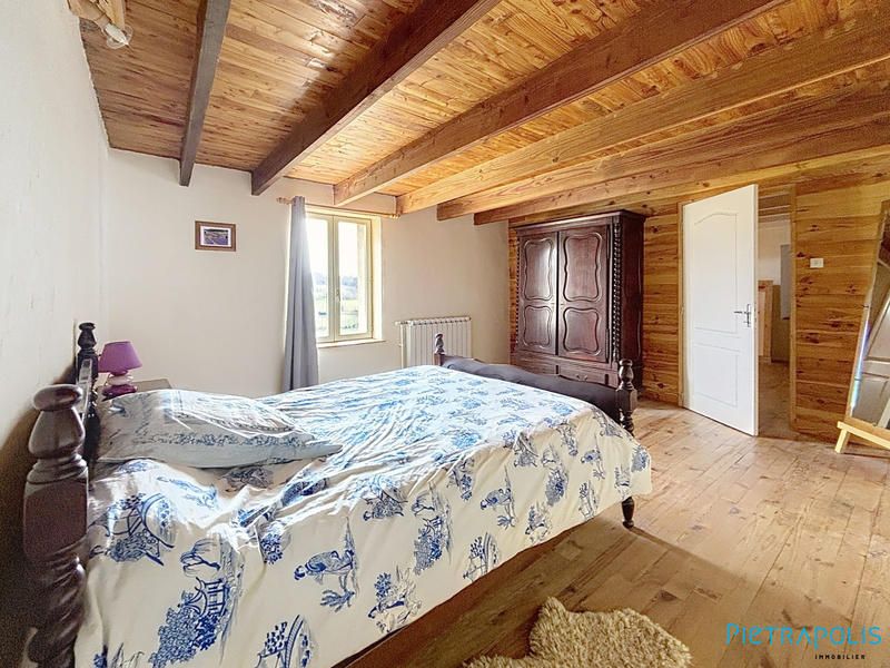 Maison ancienne - 84 m² - 4 pièces