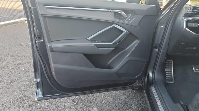 Audi Q3 II 35 Tfsi 150 s-Tronic 7 s line - Automatique Entretien constructeur