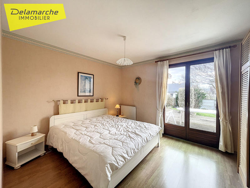 Maison - 303 m² - 9 pièces