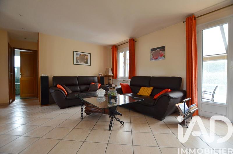 Maison - 98 m² - 4 pièces