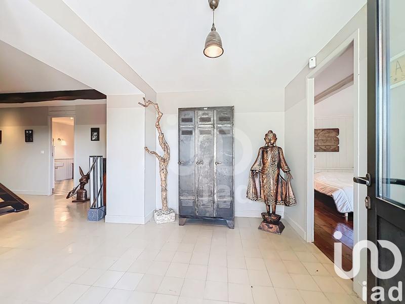 Maison - 270 m² - 5 pièces