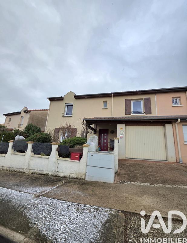 Maison - 90 m² - 5 pièces