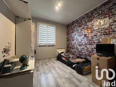 Maison - 83 m² - 5 pièces