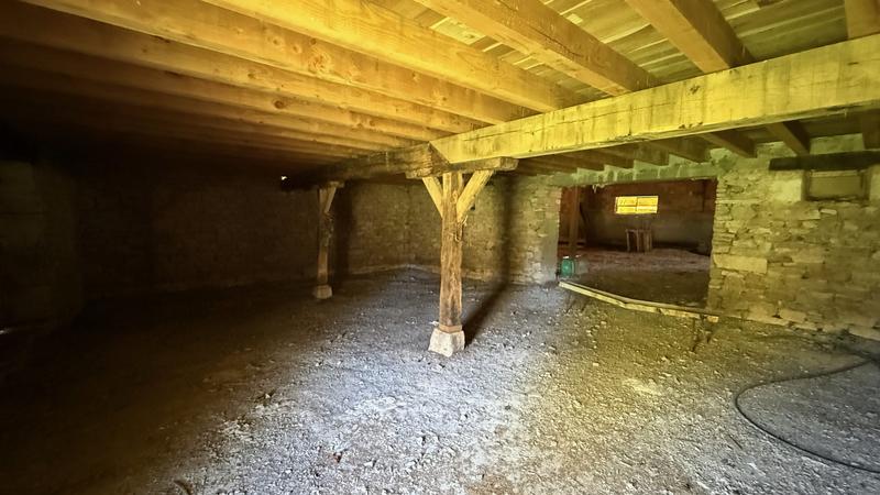 Maison - 207 m² - 1 pièce