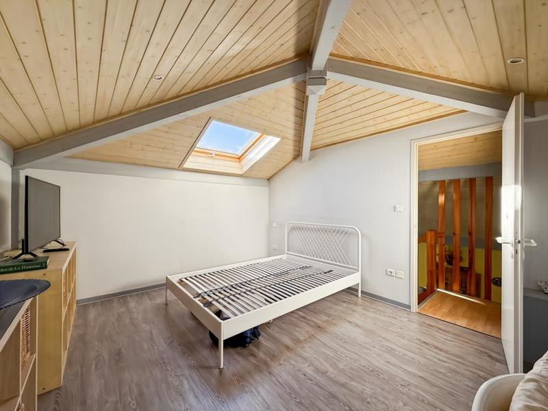 Villa - 240 m² - 8 pièces