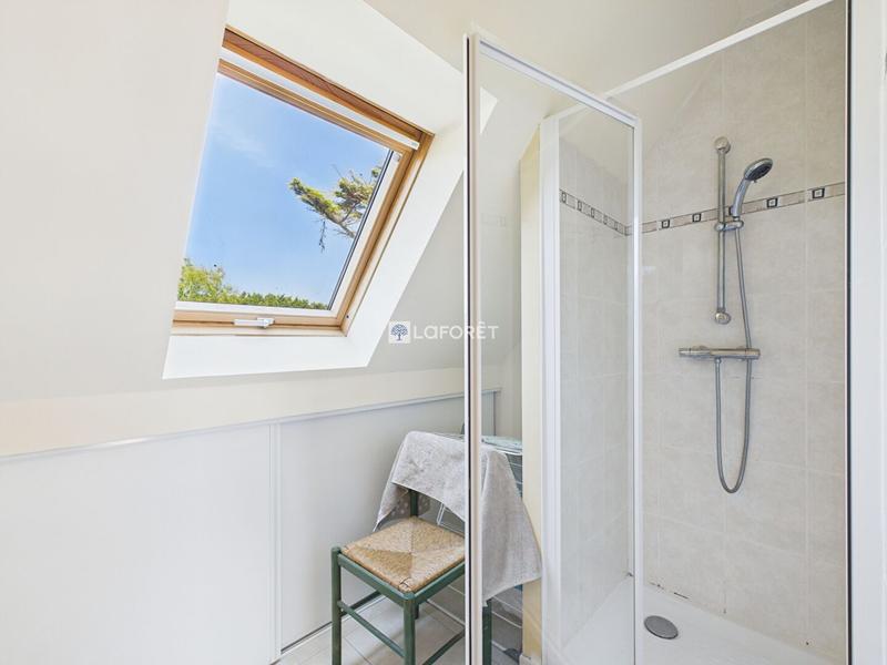 Maison - 186 m² - 8 pièces