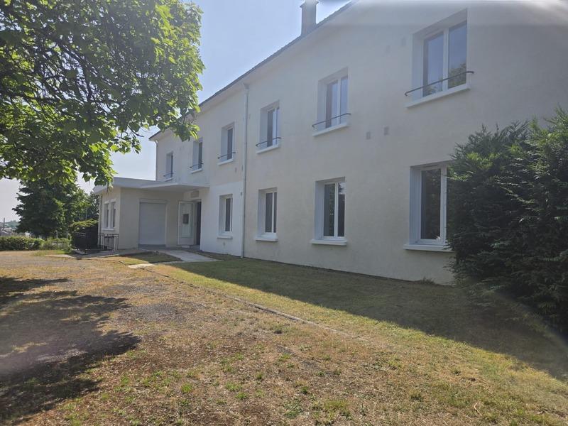 Propriété - 360 m² - 20 pièces