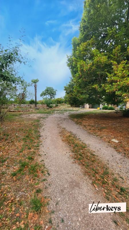 Demeure - 260 m² - 6 pièces