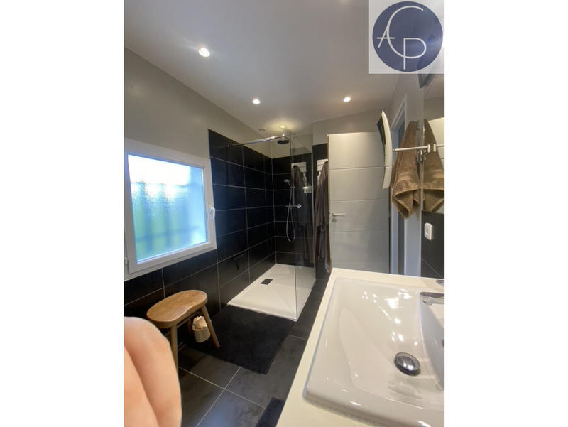 Maison - 128 m² - 5 pièces