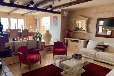 Maison - 180 m² - 6 pièces