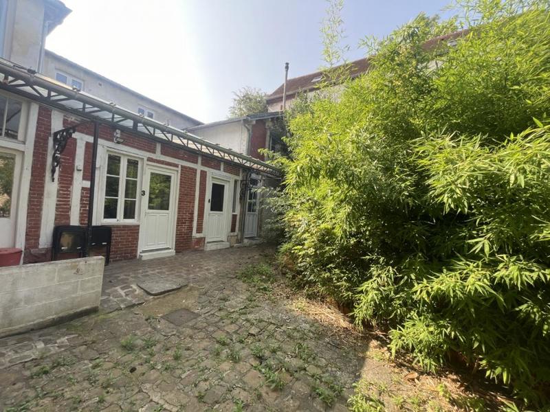 Chambre - 13 m² - 1 pièce