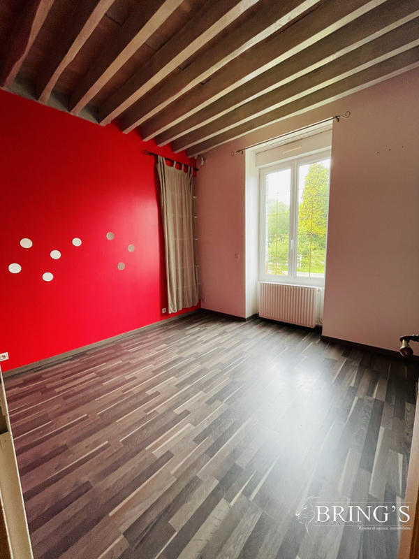 Maison - 95 m² - 5 pièces